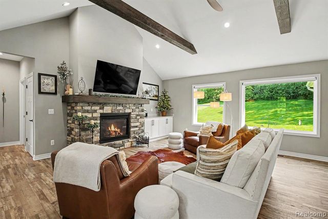 4112 Prairie Rose Drive, Howell, MI 48843