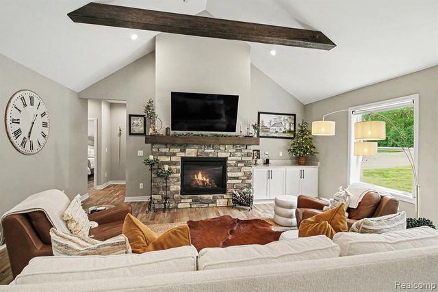 4112 Prairie Rose Drive, Howell, MI 48843