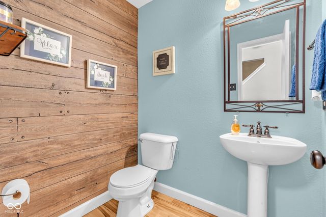 11417 N Meadowbend Drive, Monrovia, IN 46157