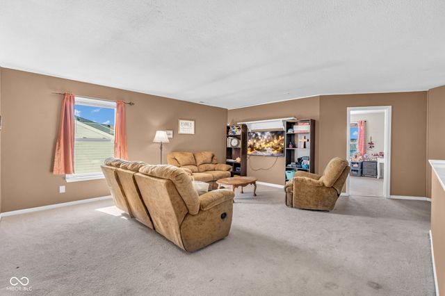 11417 N Meadowbend Drive, Monrovia, IN 46157