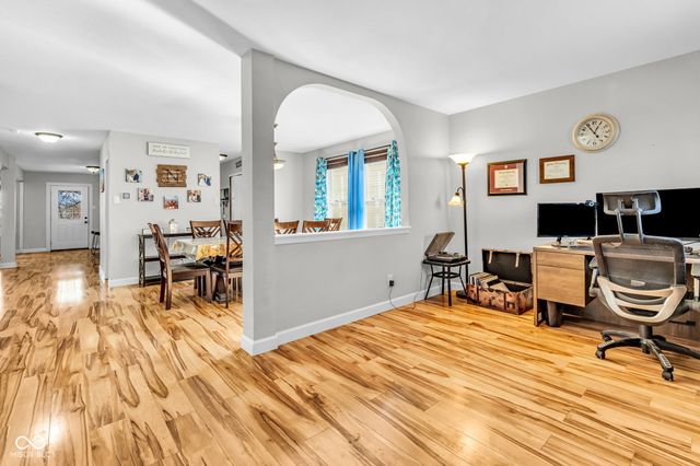 11417 N Meadowbend Drive, Monrovia, IN 46157