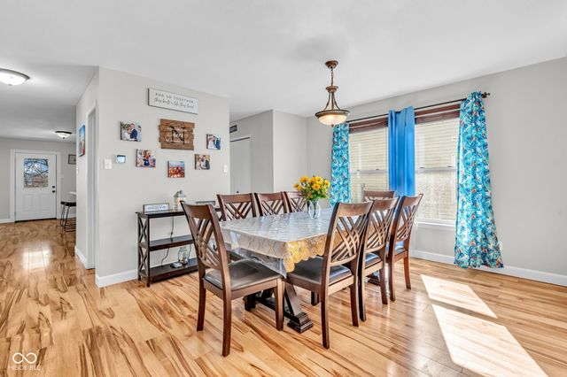 11417 N Meadowbend Drive, Monrovia, IN 46157