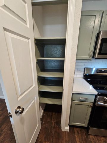 15534 Zabolio Drive 123, Houston, TX 77598