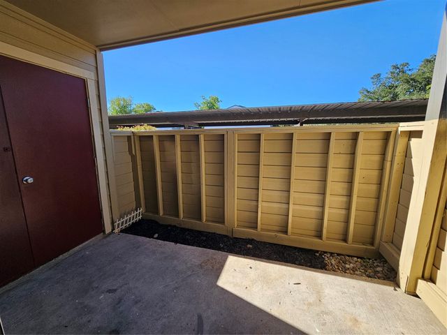 15534 Zabolio Drive 123, Houston, TX 77598