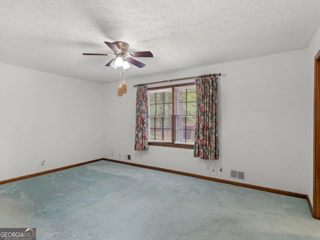 2177 Kings Mountain Drive NE, Conyers, GA 30012