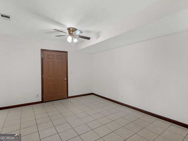 2177 Kings Mountain Drive NE, Conyers, GA 30012