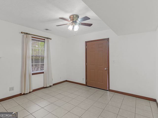 2177 Kings Mountain Drive NE, Conyers, GA 30012