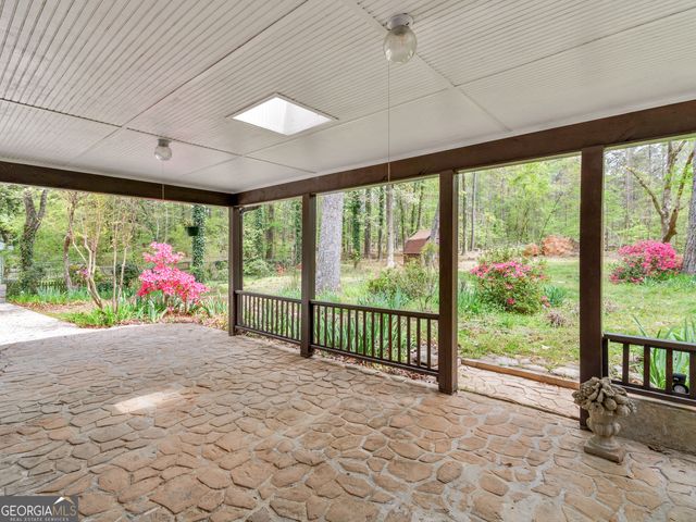 2177 Kings Mountain Drive NE, Conyers, GA 30012