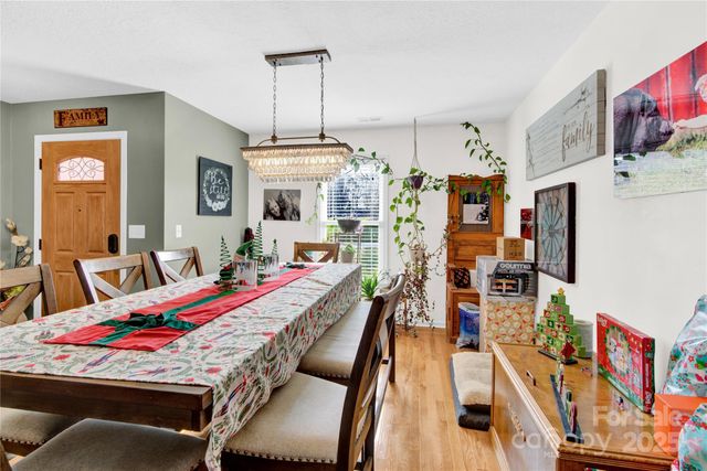 1659 Buffett Circle, Hickory, NC 28602