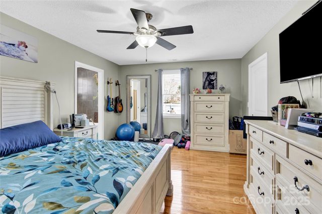 1659 Buffett Circle, Hickory, NC 28602