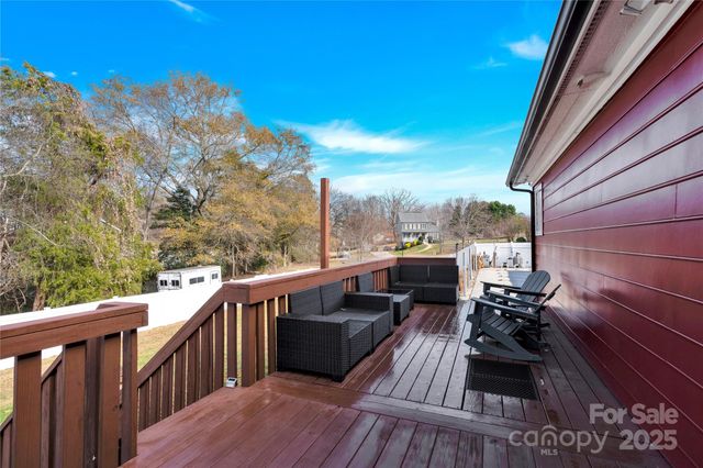 1659 Buffett Circle, Hickory, NC 28602