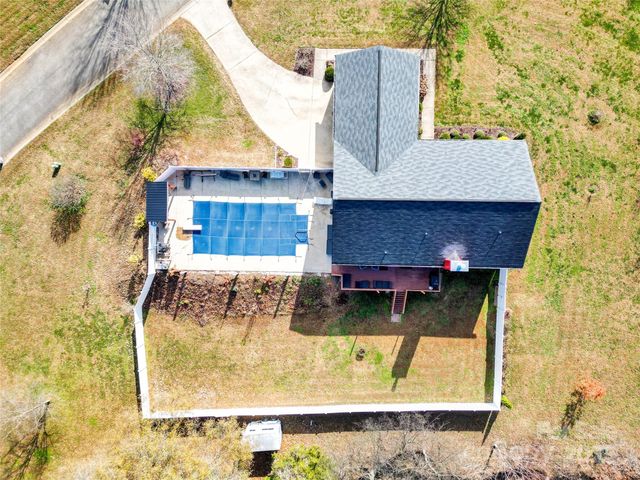 1659 Buffett Circle, Hickory, NC 28602