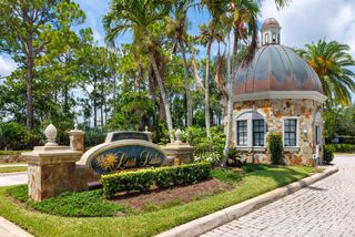5129 SE Lost Lake Way, Hobe Sound, FL 33455