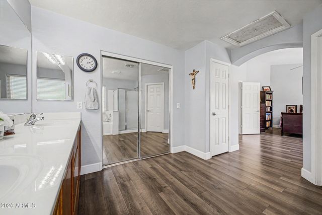 1829 E BEVERLY Road, Phoenix, AZ 85042