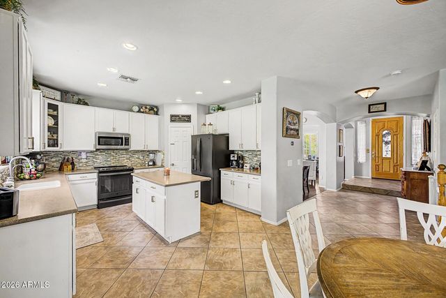 1829 E BEVERLY Road, Phoenix, AZ 85042