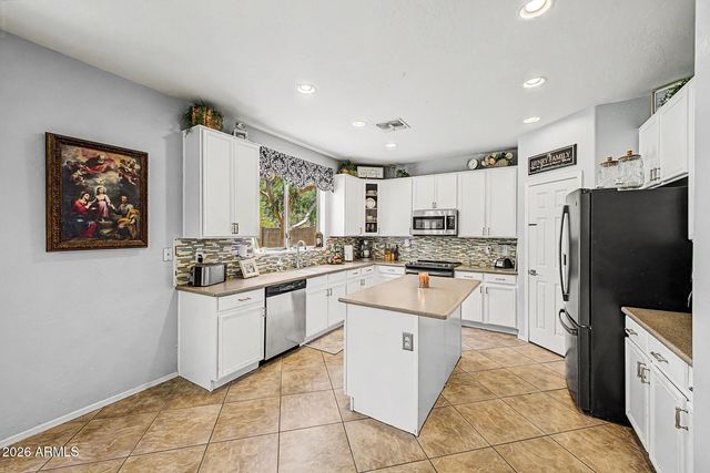 1829 E BEVERLY Road, Phoenix, AZ 85042