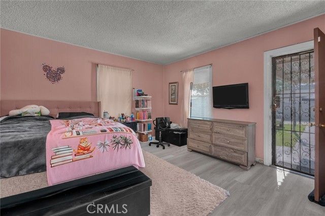 2000 W 80th, Los Angeles, CA 90047