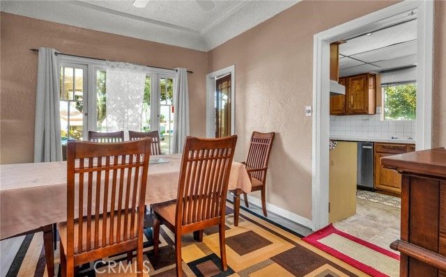 2000 W 80th, Los Angeles, CA 90047