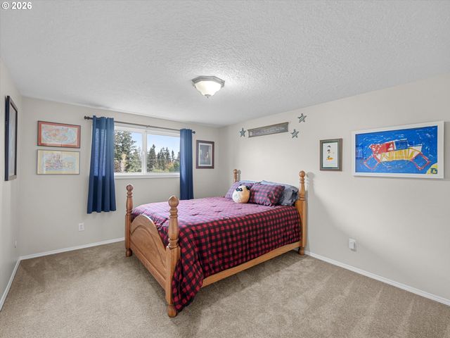 19410 S FISCHERS MILL Rd, Oregon City, OR 97045