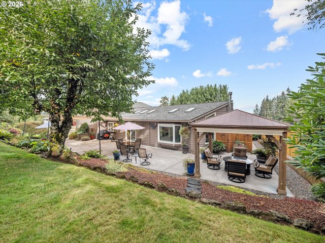 19410 S FISCHERS MILL Rd, Oregon City, OR 97045