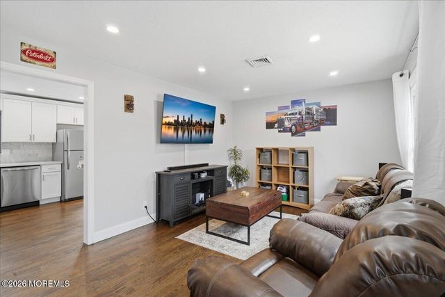 519 Kadlubeck Way, Little Egg Harbor, NJ 08087