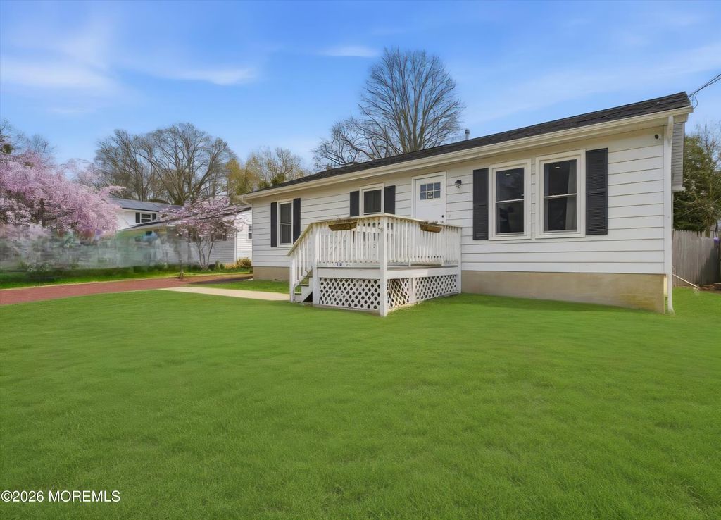 519 Kadlubeck Way, Little Egg Harbor, NJ 08087