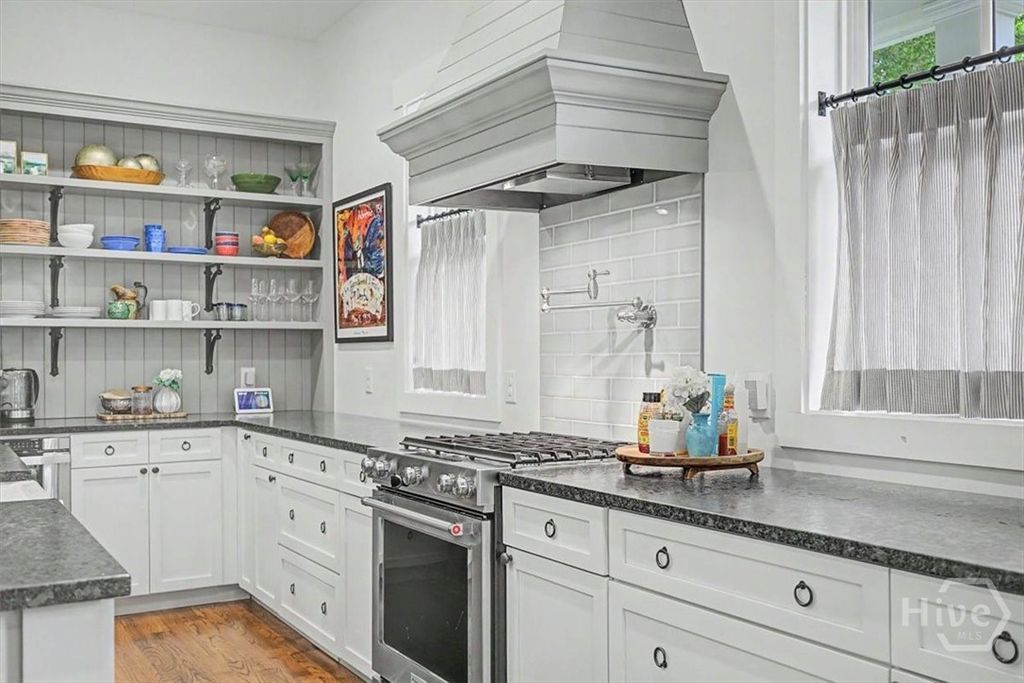 Image 18 of property listing at 24 Ralstons Way, Savannah, GA 31406