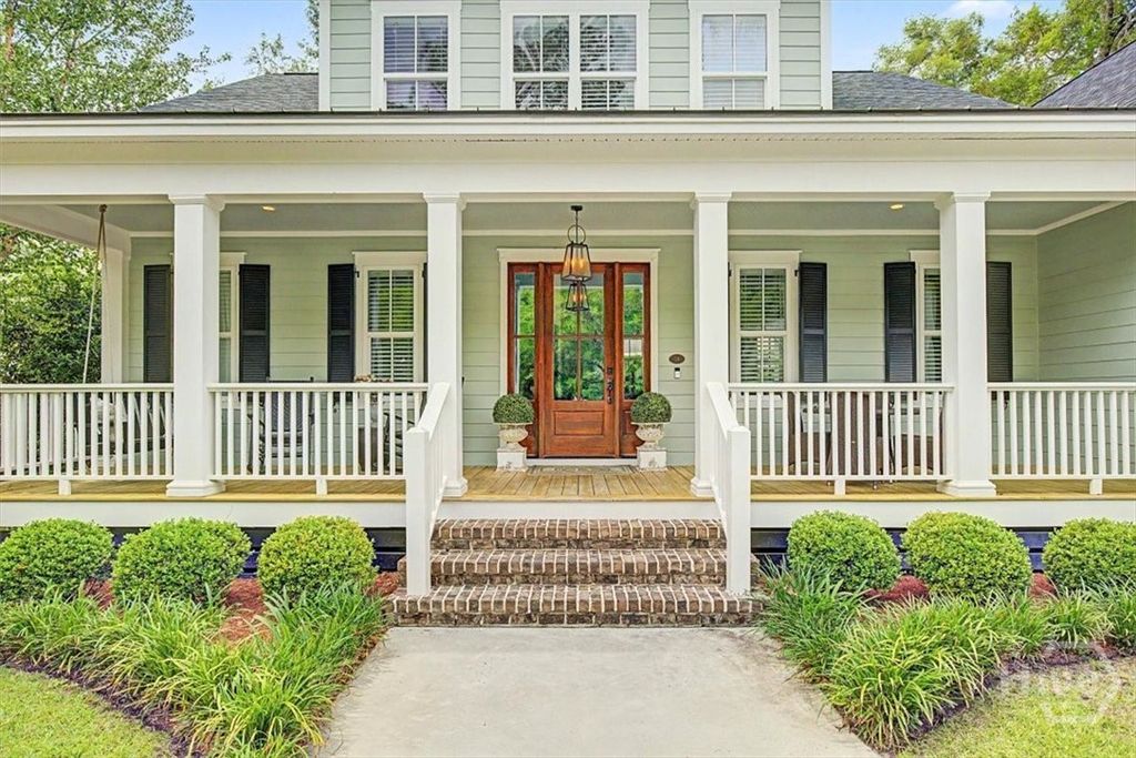 Image 2 of property listing at 24 Ralstons Way, Savannah, GA 31406