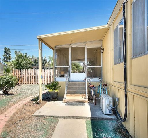 36 Round Table Drive, Riverside, CA 92507