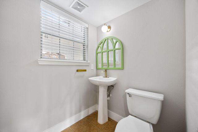 12119 Medina Lake Drive, Tomball, TX 77377