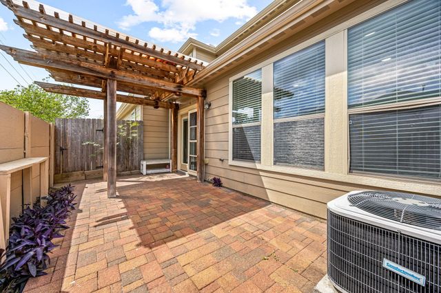 12119 Medina Lake Drive, Tomball, TX 77377