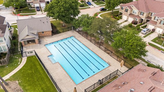 12119 Medina Lake Drive, Tomball, TX 77377