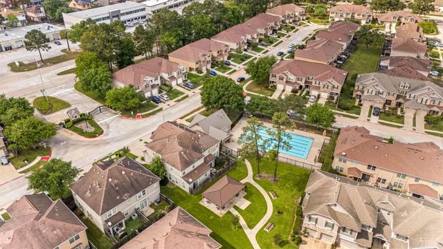 12119 Medina Lake Drive, Tomball, TX 77377