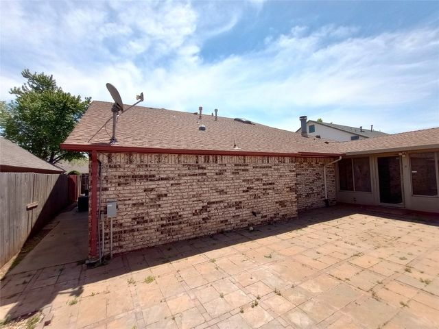 11209 Cimarron Drive, Oklahoma City, OK 73162