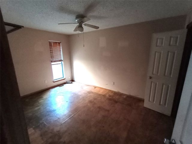 11209 Cimarron Drive, Oklahoma City, OK 73162
