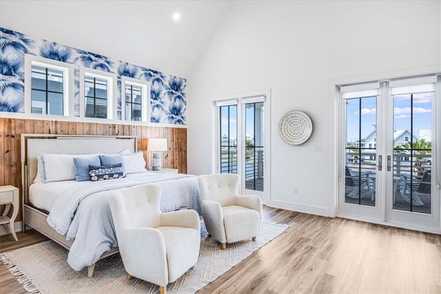 206 Lakeshore St, Port Aransas, TX 78373