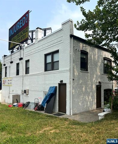 432 Broad Avenue, Ridgefield, NJ 07657