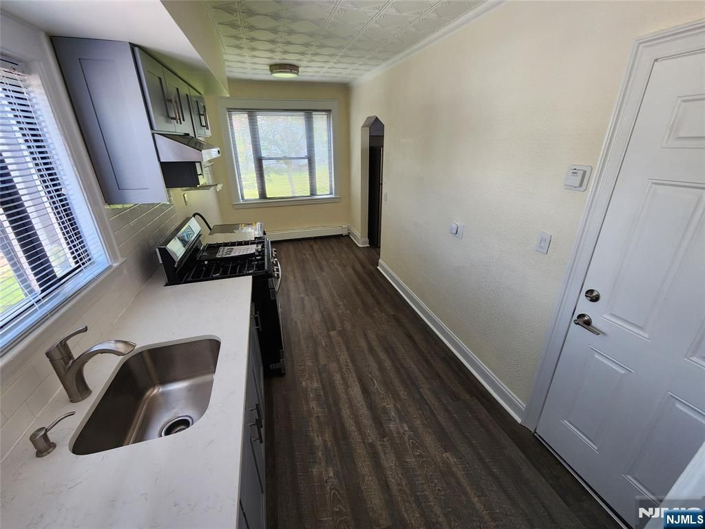 432 Broad Avenue, Ridgefield, NJ 07657