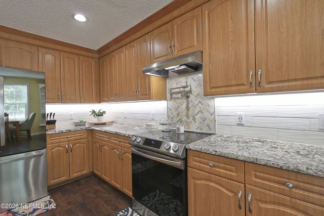 2442 QUARTERHORSE Trail, Middleburg, FL 32068