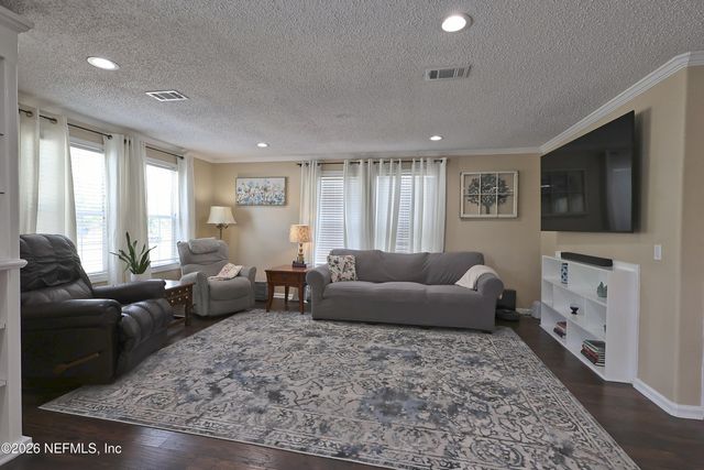 2442 QUARTERHORSE Trail, Middleburg, FL 32068