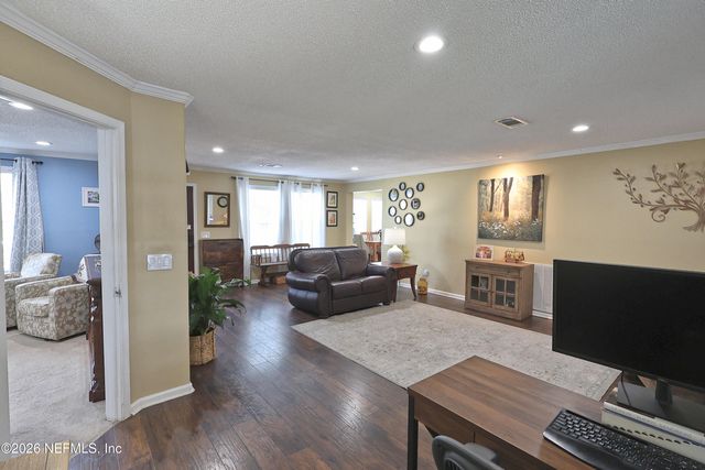 2442 QUARTERHORSE Trail, Middleburg, FL 32068