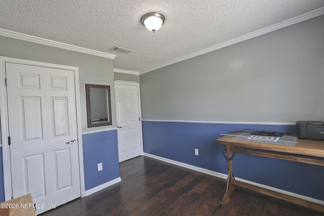 2442 QUARTERHORSE Trail, Middleburg, FL 32068