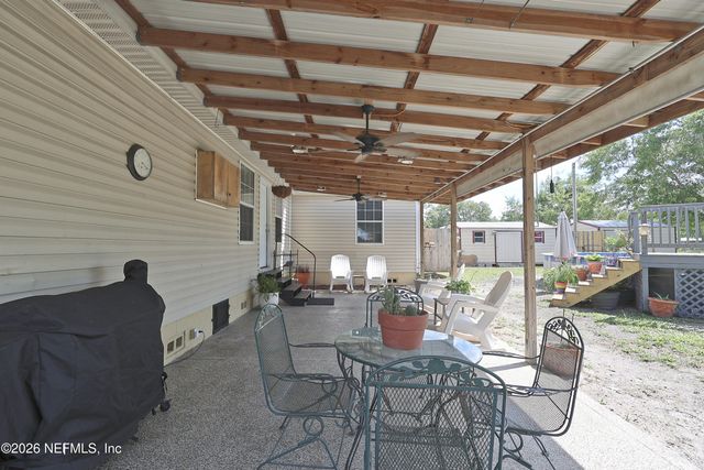 2442 QUARTERHORSE Trail, Middleburg, FL 32068