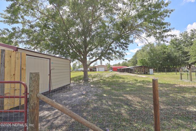 2442 QUARTERHORSE Trail, Middleburg, FL 32068