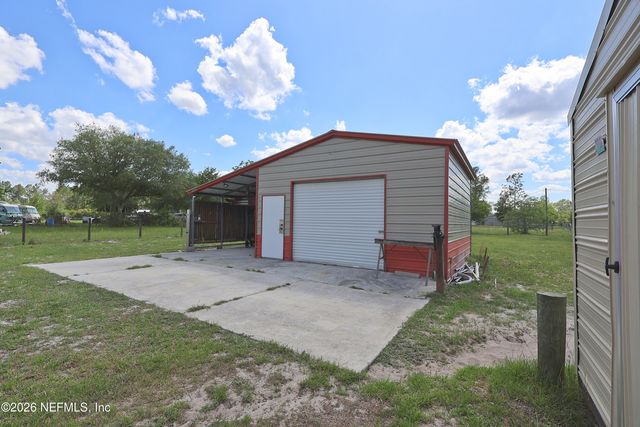 2442 QUARTERHORSE Trail, Middleburg, FL 32068