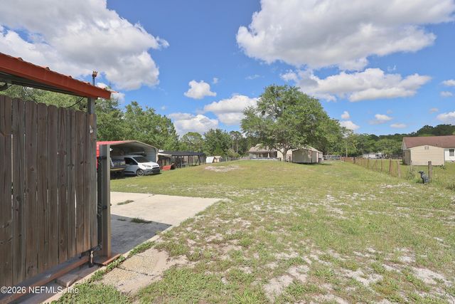 2442 QUARTERHORSE Trail, Middleburg, FL 32068