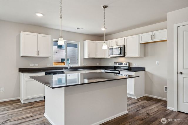 125 Willowbrook Drive, Chehalis, WA 98532