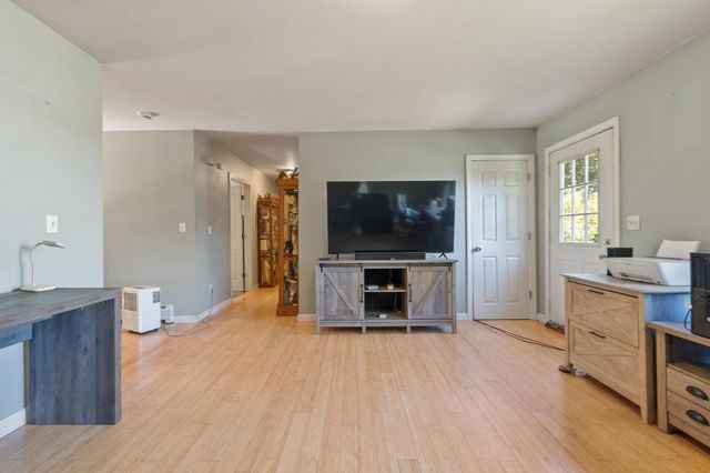 56 Bliss St, Athol, MA 01331