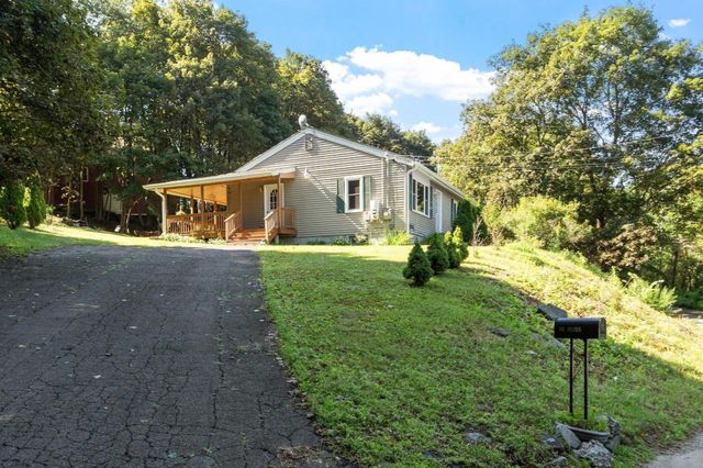 56 Bliss St, Athol, MA 01331