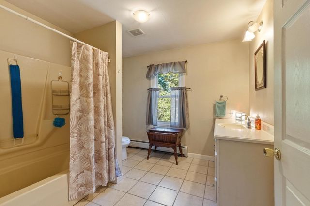 56 Bliss St, Athol, MA 01331